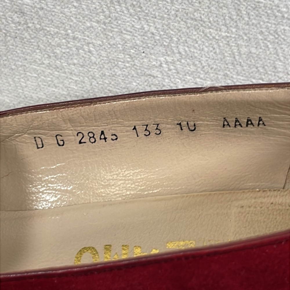 Salvatore Ferragamo Women’s Suede Flats - Picture 5 of 6